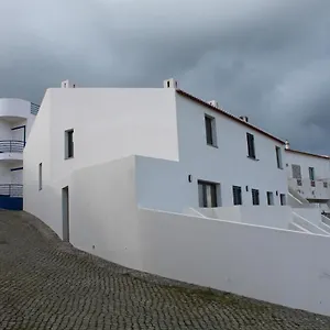 https://casa-na-carrapateira-aljezur.hotelaalgarve.com
