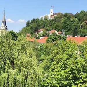castle-view-studio.hotels-in-ljubljana.com/