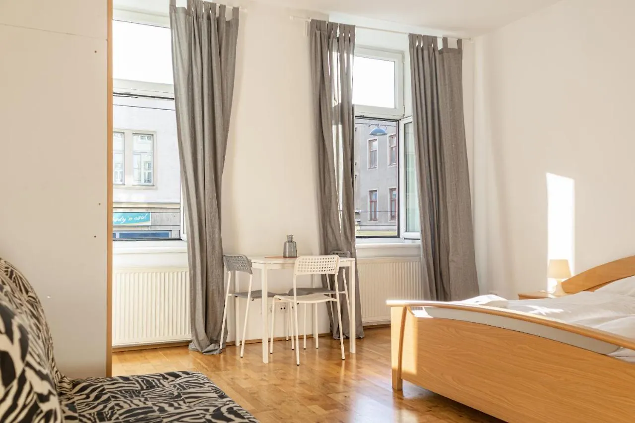 Comfortable 3Br Shared Apart. - Suitable For Long Stays Vienna Austria