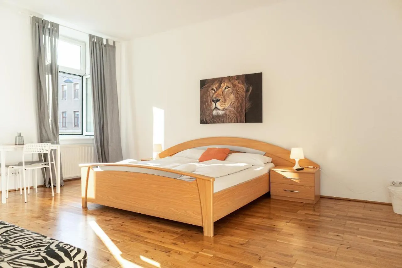 Comfortable 3Br Shared Apart. - Suitable For Long Stays Wiedeń