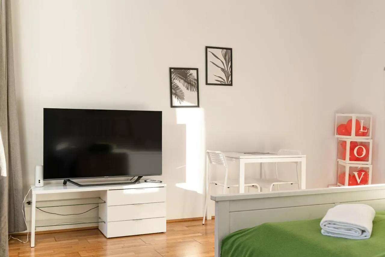 Comfortable 3Br Shared Apart. - Suitable For Long Stays Wiedeń 0*,  Austria